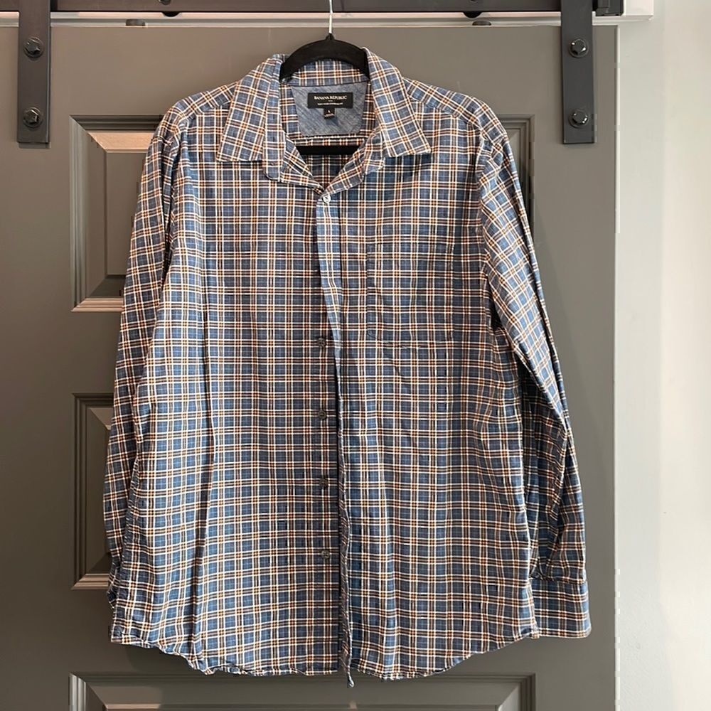 Banana Republic long sleeve button down shirt